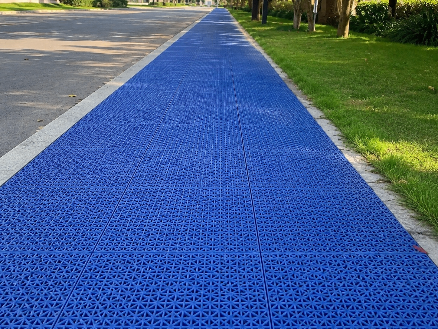 Piso modular para estacionamento/calçada